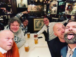 Terje Sporsem Instagram - Juleferie/julebord-bilde med herlige kollegas