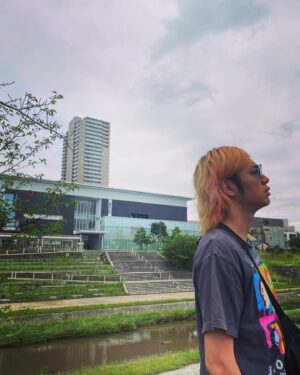 Tetsuya Instagram - 岡崎での撮影で、新たな出会いや経験にワクワクしていました。料理も最高で休みの日は食べ歩いていました。すごく美味しかったです！

There were so many exciting encounters and experiences while shooting in a Okazaki!
I spent my days off enjoying the food culture - especially the food stands!
Delicious!
#ラーメン
#食べ歩かないグルメ
#横浜家系