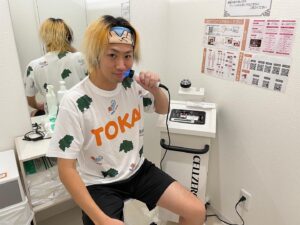 Tetsuya Instagram - 行ってみて驚きました。これはスゴい。
何が！？と思った方、ぜひ読んでみてください！！！

月額たった2,980円（税込み3,278円）で24時間ジム通い放題！！！
首都圏・大阪・愛知を中心に150店舗以上！全店舗利用可能です！

RIZAP監修の初心者向けのジムだから、1日たった5分のトレーニングでも効果を実感できるし、服装自由・シューズ履き替え不要だからいつでもスキマ時間に通えるのが素晴らしい！

ジムだけじゃなく「セルフエステ」「セルフ脱毛」「ゴルフ練習」も使い放題なのがヤバい！
（※追加料金不要、設置のない店舗あり） 
トレーニングが面倒な時は、エステやゴルフでリフレッシュするのもありだね！

そしてアプリに連携できる「スターターキット(体組成計・ヘルスウォッチ）」もついてきます！
自分のカラダを知って、トレーニング効果を実感できるぞ！（※お届けは12月以降）

RIZAP監修のアプリで家トレ動画も見れて、自分にあったアドバイスももらえます！

・クーポンコード：SC0908
・クーポン内容：入会金・事務手数料0円 ＋ 入会翌月500円OFF
・クーポン有効期限：2022年11月15日まで
#chocoZAP