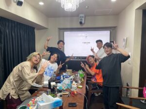 Tetsuya Instagram - 登録者700万人！！！

明確な数字を目指してたりしてなかったので達成というより突破って感じですね。
これからも突っ込んで破ってきます。
気楽に付き合ってください☆⌒（＊＾∇゜）v
愛してんぜお前らぁ🥕×7,000,000