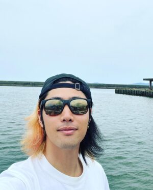Tetsuya Instagram - 2年ぶりくらいに少しまとまった休暇をとり、帰国前に海に行ってきました。
たっぷり充電して岡崎で仕事再開🔥
ただいま！！！

I took a little vacation for the first time in two years and went to the beach before returning to Okazaki.
Fully charged and back to work🔥

It's good to be back home!

#海
#夏休みの過ごし方
#summertimes
@bulgari