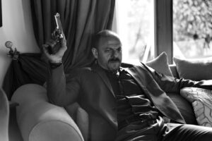 Tevfik Erman Kutlu Instagram - “Gecenin suçu yok, kaderimiz karanlık… “
Şota💀

#bifilmlerdeyiz