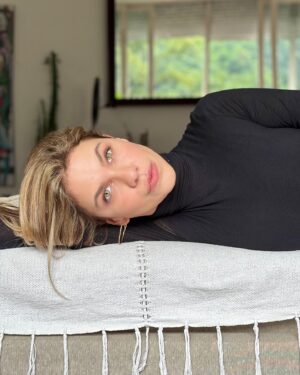 Thaís Müller Instagram - algumas novas por ele @saulosegreto | @emsegreto