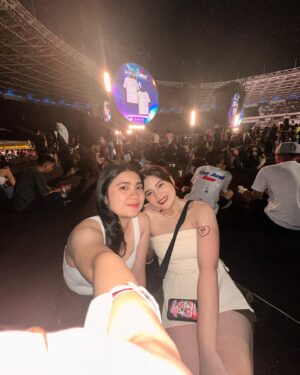 Thalia Ivanka Instagram - Last night was magical😭✨

#coldplayjakarta