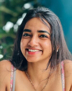 Thamizh Selvi Instagram - Smile 🌻