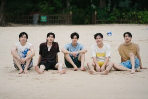 Thanaboon Kiatniran Instagram - จบไปเป็นที่เรียบร้อยกับ We are คือเรารักกัน ขอบคุณทุกคนมากๆเลยที่รักพวกเรามากมายขนาดนี้ ความรักที่ทุกคนให้มามันดีมากเลย ทุกอย่างที่มันเกิดขึ้นทั้งหมดนี้มันจะเป็นส่วนหนึ่งในความทรงจำที่ดีมากๆในชีวิต จะไม่ลืมสิ่งเหล่านี้ที่มันเกิดขึ้นเลย ขอบคุณผู้ใหญ่ทุกๆคน พี่ถา @tha_sataporn พี่เอโกะ @akoakiko พี่เอ็กซ์ @xiseks มากๆครับที่ให้โอกาสมารับบทเป็นแทนในเรื่องนี้ ขอบคุณพี่นิว @aloneww  ที่ทำให้ซีรี่ส์เรื่องนี้มันเป็นซีรี่ส์ที่ดีมากๆ ดูแลแล้วก็รักพวกเราเป็นอย่างดี ขอบคุณที่ให้คำปรึกษาดีๆเป็นทั้ง ผกก และพี่ที่น่ารัก ขอบคุณทีมงานทุกๆฝ่าย ทีมกล้อง ที่สถานที่ ทีมไฟ ทีมอาร์ต ทีมเสื้อผ้า ทีมช่างหน้าช่างผม ที่ทำให้นักแสดง และบรรยากาศในซีรี่ส์เรื่องนี้เกิดขึ้นมาดีมากๆ ทำให้We are ในนิยาย มันออกมาเป็นภาพ เป็นสีสัน ได้ดีมากขนาดนี้ ขอบคุณพี่ๆทีมโปรโมททุกคนที่คอยลงอะไรน่ารักๆให้พวกเรา ขอบคุณนักแสดงทุกคนที่เล่นด้วยกัน พวกเอ็งเก่งมาก ปอนด์ ภูวิน วินนี่ สตางค์ มาร์ค ปูน พี่เปปเปอร์ ธีร์ เจเจ พี่ไซซี พี่ก็อตจิ พี่แชมป์ พี่อาร์ม พี่นะ พี่ไตเติ้ล  โครตดีใจที่ครั้งนึงได้ทำงานด้วย ต่อไปนี้คงคิดถึงมากๆ พี่บูม ที่เป็นพาร์ทเนอร์ร่วมที่ดีมากๆ พี่เป็นทั้งพี่ ทั้งพาร์ทเนอร์ เพื่อน ที่ดีมากๆคนนึง ถ้าไม่มีพี่เล่นด้วยก็คงไม่ออกมาดีขนาดนี้ ขอบคุณที่เป็นฟ่างให้แทนที่ดีมากๆ ขอบคุณตัวเองที่สู้มาจนถึงวันสุดท้ายของการถ่ายทำ หลายสิ่งหลายอย่างมันเหนื่อยมาก แต่ก็สู้มาตลอดจนมาถึงจุดนี้ ในที่สุดดอกไม้ดอกนี้ก็ค่อยๆเริ่มบานออกมาให้ทุกคนได้เห็น ขอบคุณแฟนคลับทุกคนที่คอยส่งฟู๊ดซัพให้กำลังใจพวกเรา ขอบคุณที่ช่วยปั่นเทรนด์กันทุกอาทิตย์ สุดท้านขอบคุณ แทน มากๆ ที่ได้ให้ร่วมเข้าไปทำความเข้าใจกับตัวละคร และมาทำให้เราได้รู้จักกัน ขอบคุณที่สร้างสีสันให้ในเรื่ิอง ขอบคุณที่เลือกเรา หลังจากนี้ทุกวันพุธ เวลา 20:30 จะไม่มีพวกเราคอยอยู่เป็นเพื่อนแล้ว แต่ถ้าคิดถึงพวกเราก็ไปดูย้อนหลังกันได้นะ We are คือเรารักกัน จะอยู่ในความทรงจำของเราเสมอ เจอกัน We are Forever fancon นะครับ ขอบคุณที่รักกันนะ :)