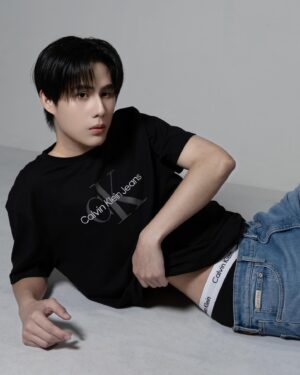 Thanawin Pholcharoenrat Instagram - Just me 
#mycalvins #CalvinKleinTH