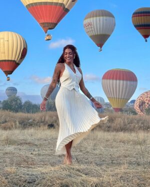 Thauny Raquel Instagram - Balloon ride in Cappadocia 🎈
