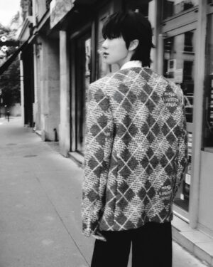 The 8 Instagram - @louisvuitton @pharrell
#LVMenSS25 #PharrellWilliams #LouisVuitton
