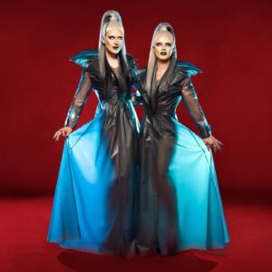 The Boulet Brothers Instagram - A new episode of The Boulet Brothers’ Dragula airs tonight with special guest judges @thatkevinsmith and @harleyquinnsmith at 9PM PT / 12AM ET on Shudder and AMC ! See you then, ugli3s. #bouletbrothers #bouletbrothersdragula #drag #horror #dragmakeup #sfx 

(Thanks to @mindylamour @marcoswigs for always making our dreams come true! Photo @scottykirbyphoto )
