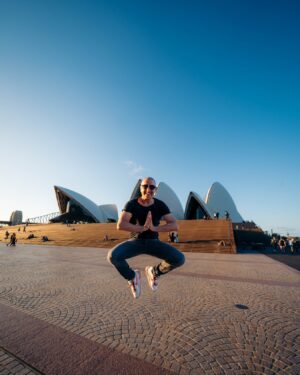 The Prophet Instagram - 𝗔𝗥𝗢𝗨𝗡𝗗 𝗧𝗛𝗘 𝗪𝗢𝗥𝗟𝗗 🧘🏽‍♂️🌎 WHICH ONE IS YOUR FAV? 🇭🇰🇳🇱🇯🇵🇦🇺🇹🇭