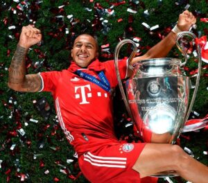 Thiago Alcántara Instagram - I will always be willing to give back what I have been given and I am grateful for the time I have enjoyed it. 

Thank you, football. And to all who accompanied me and made me a better player and person along the way. 

See you soon,
Thiago.