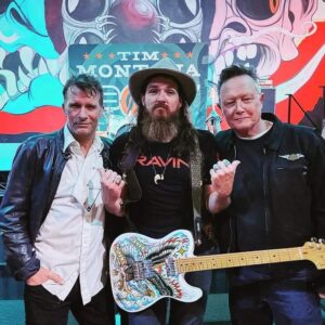Thomas Jane Instagram - Stop me if ya heard this one...... A Terminator, A Punisher and a Rock Star walk into a bar..... 

@ripfighter @timmontana