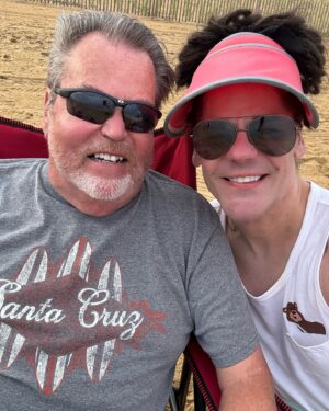 Thorgy Thor Instagram - Montauk Family photo dump. 🏖️🦞🐟. I’ve been going every summer since I was born. #longisland I love my dad so much ❤️. Highlights: competitive scavenger hunt, fireworks at the bonfire, celebrating my sisters’ bday 🎂, mini golf (no photos were taken due to the competitive focus of everyone involved), building sand castles with 90 children in the heat, devouring a full 2lb lobster 🦞 at Gosmans & sitting on my butt on the beach. Boop! 😜🐚⛱️🌊☀️