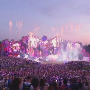 Tiësto Instagram - 20 years of Tomorrowland and last night was my favorite ❤️🙏🏻🦋