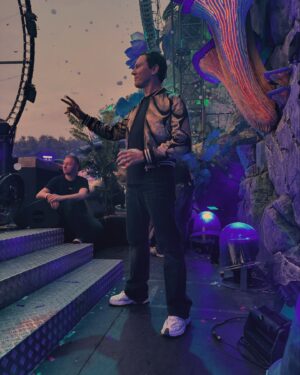 Tiësto Instagram - 20 years of Tomorrowland and last night was my favorite ❤️🙏🏻🦋