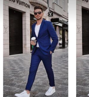 Tiffani Webb Instagram - Can men start dressing like this again please. I see so many women out dressed to the Gods and men with them looking like they going a football game!