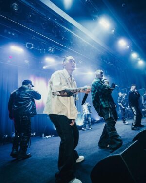 Tiji Jojo Instagram - THE LAST SUMMER
OSAKA SAPPORO NAGOYA
🏃🎤😁🤘

Photo by @cherrychillwill