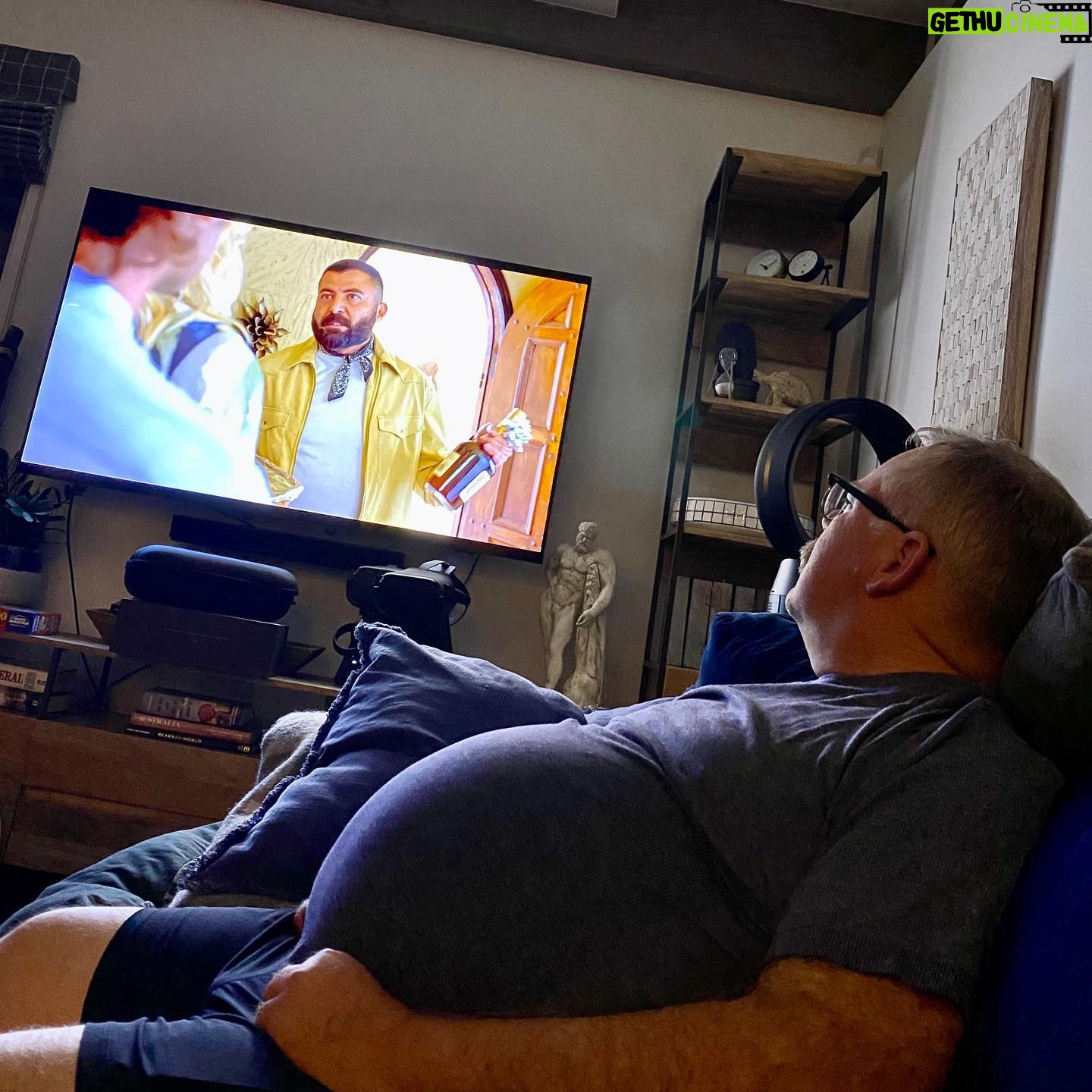 Tim Hooper - 4.2K Likes - Got to finally see @nicolpaone’s #friendsgiving and 😂 hysterically at the amazing performances, especially @katdenningsss and my friend @themikerose — check it out on iTunes if y’all want some good laughs
#movienight #newmovie #comedy #friendsgivingthemovie #tummytuesday