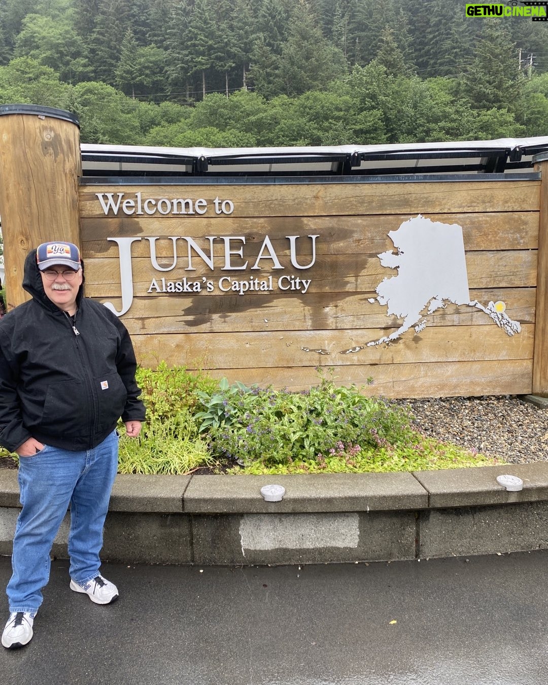 Tim Hooper - 2.4K Likes - My first visit to Alaska, a pic a day to tell the story…