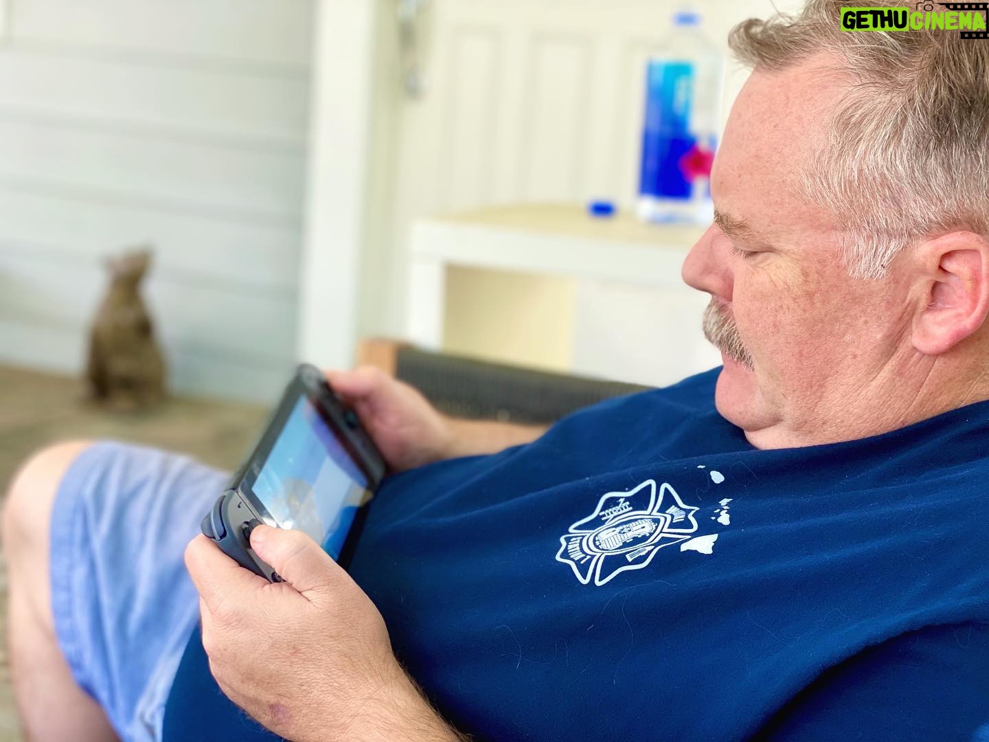 Tim Hooper - 3.4K Likes - I got sucked into the whole @nintendo #animalcrossing 🦒 🏖 🛠 business and all of a sudden I’m a kid again back on the farm pullin turnips and buildin log benches. Our native fruit is a 🍐! If any of y’all got a pretty island, lemme know in the comments!
#animalcrossingnewhorizons #switch #nintendoswitch #videogames #gamerbear #islandlife #stayhome #mustachesofinstagram