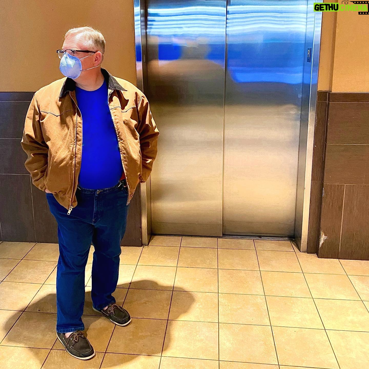 Tim Hooper - 3.5K Likes - Getting used to wearing a mask when or if I have to leave the house for limited trips to @wholefoods. Besides fogging up my glasses, it at least goes with my outfit (@carhartt). #WholeFoodsWednesday #wearamask #blueismycolor #maskfashion #butmakeitfashion #maskbear #suspenders #carhartt