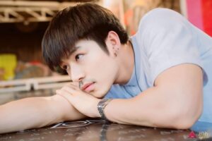 Tinwiphat Khueankaew Instagram - 🤍🎼 รู้ไหมว่ามีคนที่อยู่ตรงนี้
ส่งความคิดถึงที่มีไปที่ตรงนั้น
ทุกคืนก่อนนอนเรื่องที่ทำทุกวัน
คือ ส่งความคิดถึงไปให้คนที่อยู่ไกล...ทุกที 🎶🤍

Cr.พี่เป้สุดหล่อ
#ARTTIN #อาร์ตติณณ์ #บ้านอาร์ตติณณ์ #คนของอาร์ตติณณ์ #THEAT