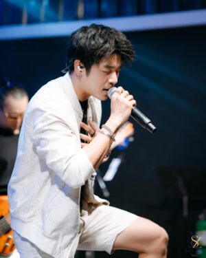 Tinwiphat Khueankaew Instagram - 🤍🩷 เพราะหัวใจเราผูกกัน

Photo by : safezone bar & bistro