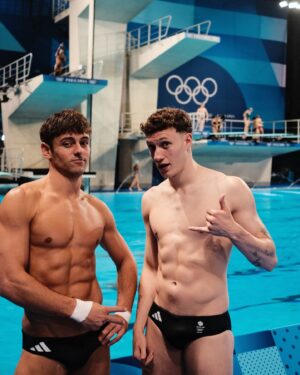 Tom Daley Instagram - Today is the day!! No matter what happens, I am so grateful to have been able to really enjoy every second of this 5th Olympic journey!! Thank you to each and everyone one of you that has supported us on our journey to these games! ❤️🇬🇧💦🇫🇷