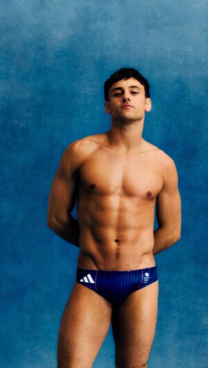Tom Daley Instagram - “I’m doing it this time for a greater purpose. I want my kids to see me work hard for a dream” - @tomdaley #YouGotThis

#Paris2024
