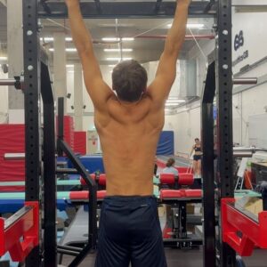 Tom Daley Instagram - Training Camp so far… 🏋️‍♀️💦🧶