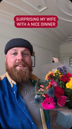 Tom Walker Instagram - Doing something nice for the missus 💐 @gordongram scroll away 🤣