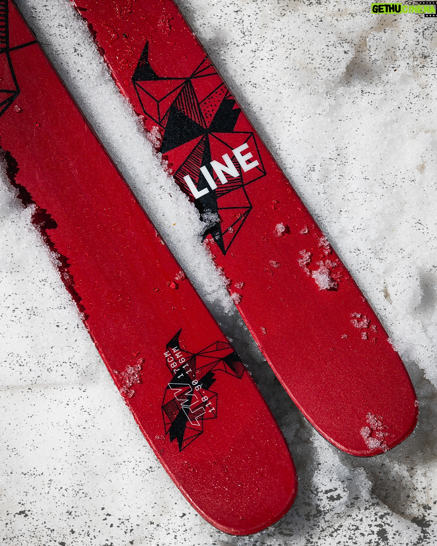 Tom Wallisch - 3.6K Likes - Developed hand in hand with Wallisch, the 🆕 #lineTWpro remains the definitive high-performance park ski in our lineup. With a nimble 90mm waist width and a low swing weight, the Twall Pro is ideal for skiers looking to throw quads like @kimgubser , or channel your inner 🥨 man like Wallisch himself. Get the confidence to bring your freestyle skiing to the next level with the Tom Wallisch Pro.
“New top sheet we went with a bird focused inspiration. The bird and flight (airtime skiing) has always been cool to me. This graphic has origami influence in style for the birds. And of course the bird never left 👐🏻!”
#LINEskis #SKIandDESTROY