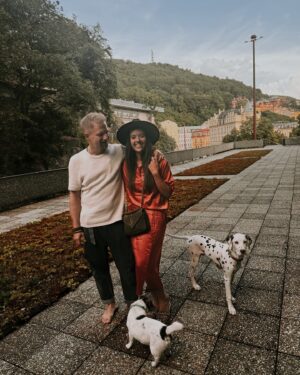 Tomáš Klus Instagram - Těšíme se dnes na Vás, Vary 🧡
@spahotelthermal