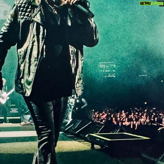 Tommy Lee - 20K Likes - Repost from @john5official
•
Thank you  Ottawa for an incredible night we love you photo @danladue @nikkisixxpixx @thevinceneil @tommylee @motleycrue