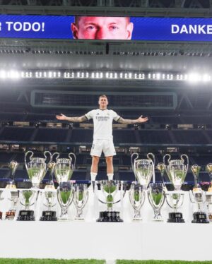 Toni Kroos Instagram - Picture 1 shows the missing piece of picture 2! 
Today is officially my last day as a Real Madrid player. Feels weird but i’ll always be one of you @realmadrid Forever grateful! 🤍🤍🤍

📸  @philippreinhard 👏🏻👏🏻👏🏻