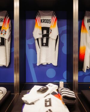 Toni Kroos Instagram - Mentality will be key! Let the tournament begin!
