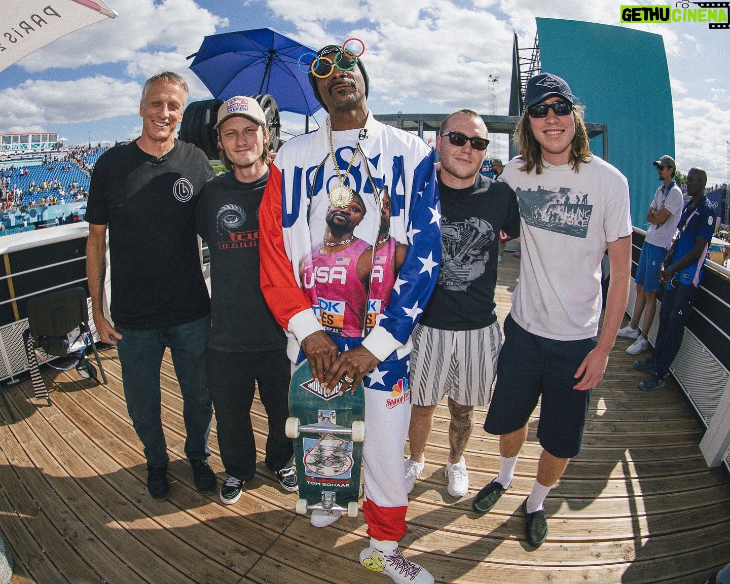 Tony Hawk - 640.6K Likes - Thanks to @snoopdogg & @dbook for bringing the hype to men’s skatepark finals yesterday. And to @lavenueofficiel for hosting our misfit crew in celebration. Images by @atibaphoto, shiny silver medallion by @tomschaar 🛹🥈🍾
