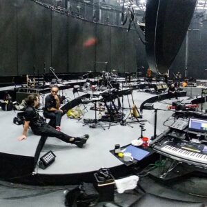 Tony Levin Instagram - Another diary update from London rehearsals for the I/O tour. Shows start soon.

https://tonylevin.com/road-diaries/peter-gabriel-io-tour/london-rehearsals-pt4