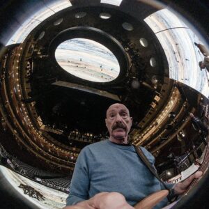 Tony Levin Instagram - Catching up with my road diaries. Here's the Chicago show from Sept 30.

https://tonylevin.com/road-diaries/peter-gabriel-io-tour-us-canada/chicago-show