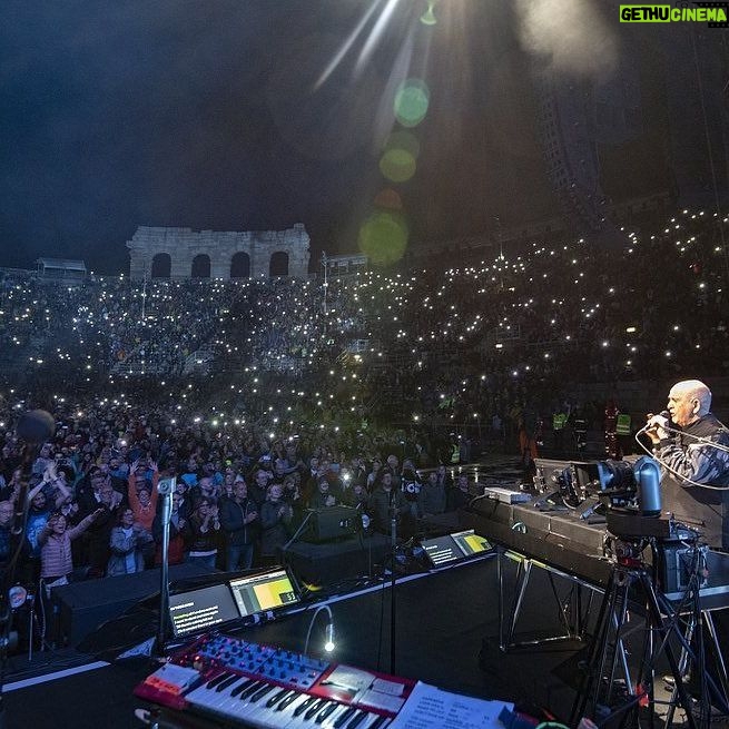 Tony Levin - 5.4K Likes - #PeterGabriel show at the Verona Arena was great. So many good views, it's one of my biggest road diaries ever.
https://tonylevin.com/road-diaries/peter-gabriel-io-tour/verona-show