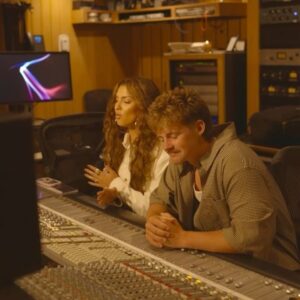 Tori Kelly Instagram - MIRACLE WORKER. out now everywhere