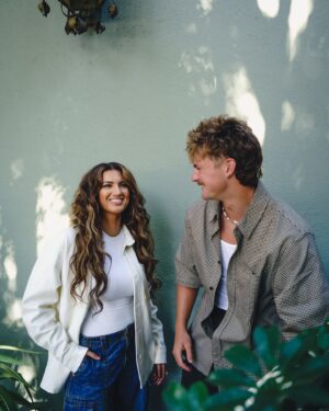 Tori Kelly Instagram - MIRACLE WORKER. out now everywhere
