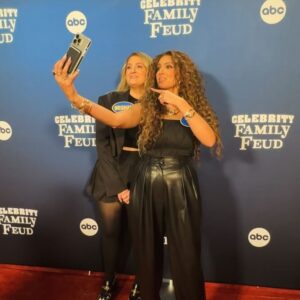 Tori Kelly Instagram - had such a blast on @familyfeudabc with @meghantrainor !!! 🫶🏼🎊🙈🏆