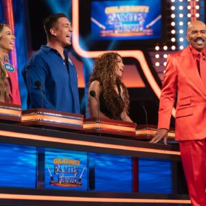 Tori Kelly Instagram - had such a blast on @familyfeudabc with @meghantrainor !!! 🫶🏼🎊🙈🏆