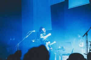 Toru Kitajima Instagram - TK from 凛として時雨 
Tour 2023 The Second Chapter 
初日は大阪でした

雷雨からのライブからのラブミュージック
濃密過ぎる1日でした
ユニーバーサルスタジオジャパンもビックリの熱量
滑り過ぎて何度もピックを落としかけたね🥹
大阪　素敵な1日をありがとう
次は名古屋だね　待ってます