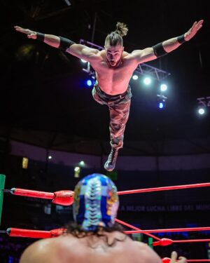 Travis Gordon Instagram - My first 50 Matches of this year are in the books. 

I’ve now wrestled more this year than I have since 2018 and the year isn’t even half way over yet. 

Moving to Mexico was one of the best decisions I’ve ever made. I’ve grown so much since moving here not only as a wrestler but as a human being. 

I’m looking forward to the rest of this year and what it may bring, as well as to continue putting on some of the best matches of my career. 

Photos by @elfotografodelasluchas 📸

#LuchaLibre #ProWrestling #CMLL #ArenaMexico #FlipGordon #Luchador #FlipArmy #Mexico
