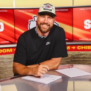 Travis Kelce Instagram - Alright now! @killatrav has signed his new deal ✍️