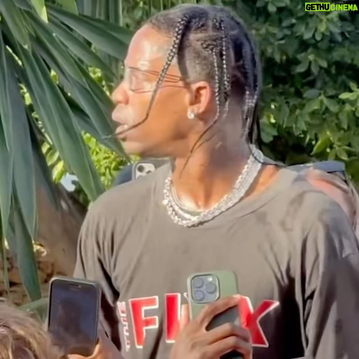 Travis Scott - 3.9 Million Likes - EUTOPIAAAAA