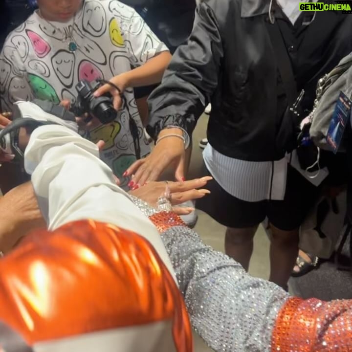 Trina - 35K Likes - Thank you Missy for such an amazing experience on your #OutOfThisWorldTour 💜💫 🌎 I’m so proud of you .. Keep continuing to shine like the true LEGEND you are. Love you Beyond 🙏🏽 ( make sure yall catch the tour in ya city 🏙️) @missymisdemeanorelliott
